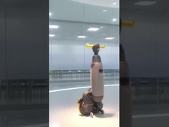 ছোট জায়গায় স্বয়ংক্রিয়ভাবে কমপ্যাক্ট ফ্লোর স্ক্রাবার পরিষ্কার করা