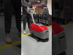 FS17B ফ্লোর স্ক্রাবার সহজেই ভাঁজ এবং সংরক্ষণ করা যেতে পারে।