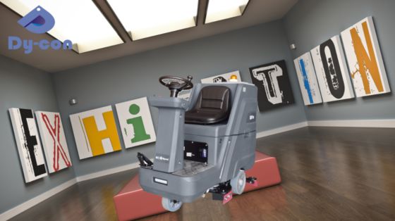 D8 প্রো রাইড-অন ফ্লোর স্ক্রাবার ড্রায়ার 660mm পরিষ্কারের প্রস্থ 130L ট্যাংক